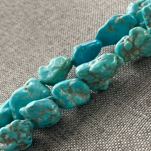 Turquoise Howlite - Picture 3 of 3